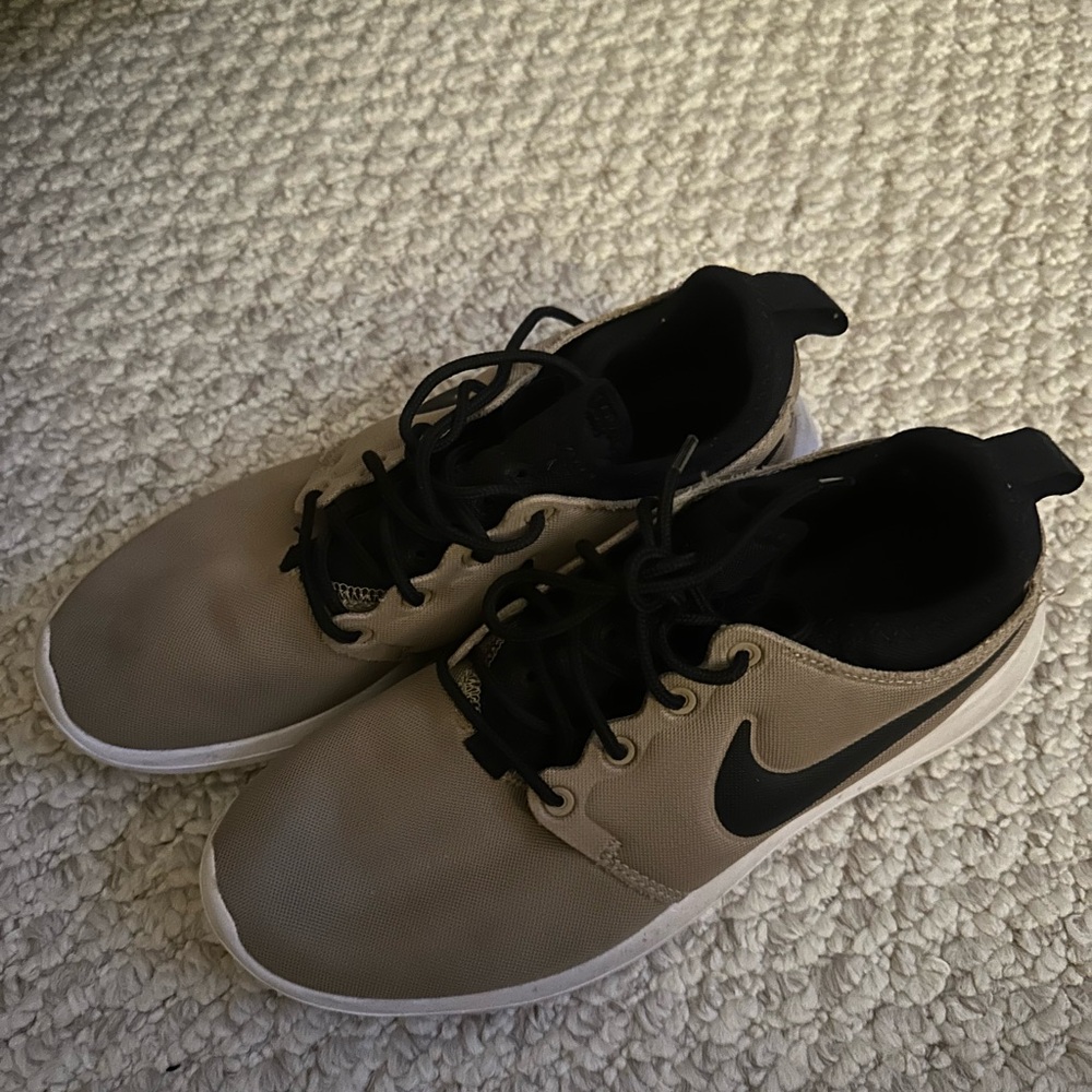 Nike Tan and Black Sneakers